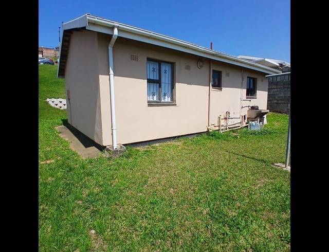2 BEDROOM HOUSE FOR SALE IN UMLAZI Z